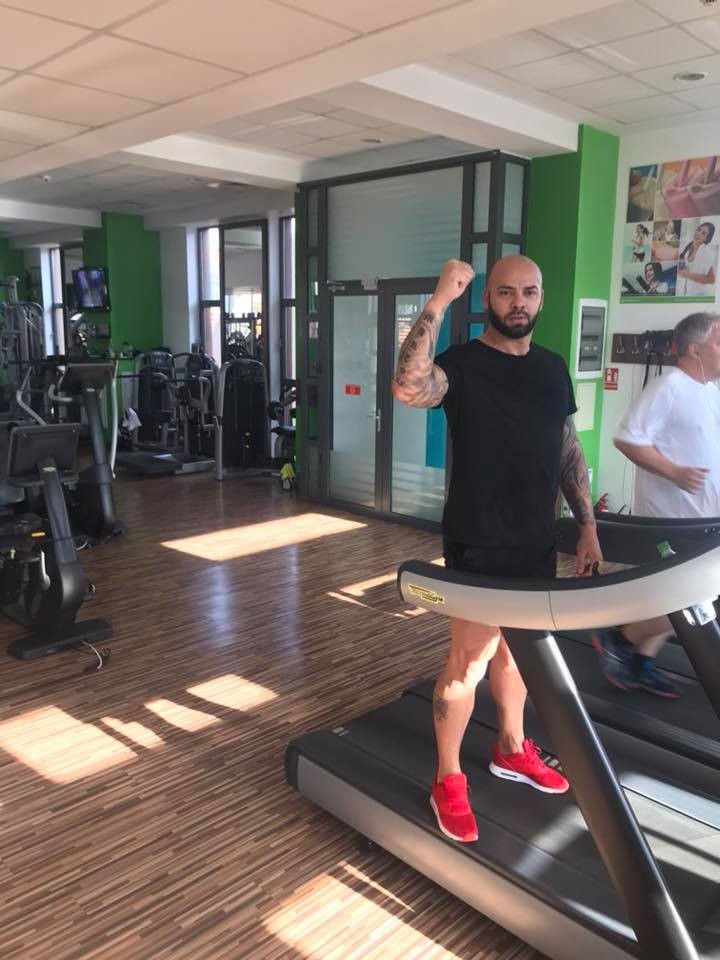 Giani Kiriță semnează condica la sală de cinci ori pe săptămână