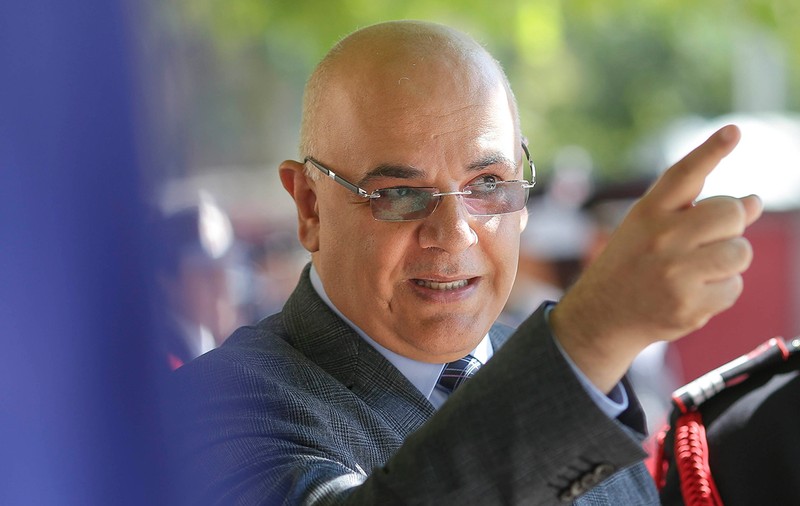 Raed Arafat anunță că românii aflați în zone izolate, „unde nu e semnal Ro-Alert”, „vor fi avertizați cu portavocea” când se apropie dronele
