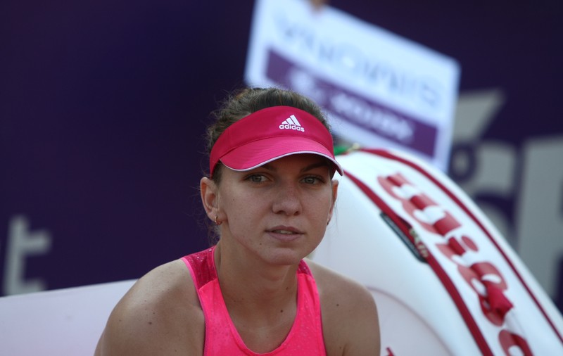 Simona Halep, DESFIINŢATĂ: "Poate să CADĂ pe locul 20!". Cine spune asta