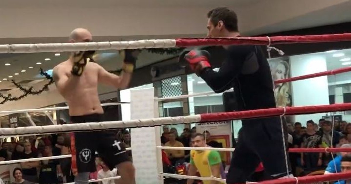 Mircea Badea a fost provocat să urce din nou în ring. Cine vrea să se lupte cu omul de televiziune. Mircea Badea, bătut iar de motociclistul Tedi Emi în ring