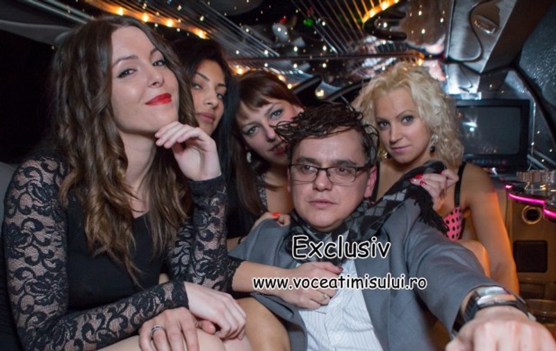 Adrian Haiduc, show deocheat cu patru modele, într-o limuzină! | FOTO