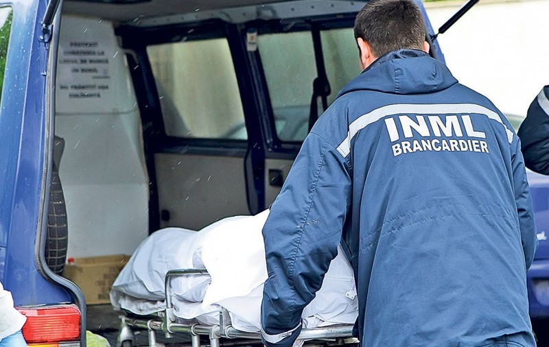 EXCLUSIV/ Și-au recunoscut băiatul mort la IML. Părinții sinucigașului care s-a aruncat de pe Pasajul Sudului au trecut printr-o cumplită procedură