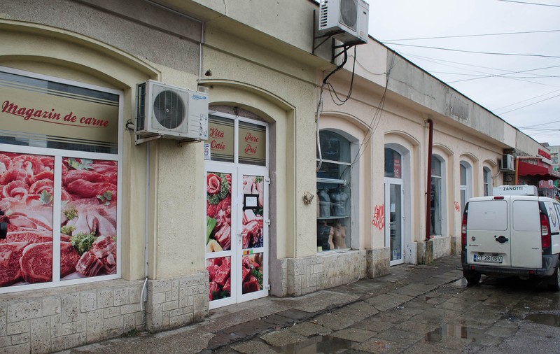 Bombă cu ceas! Carne veche de 40 de ani, la vânzare în Constanța