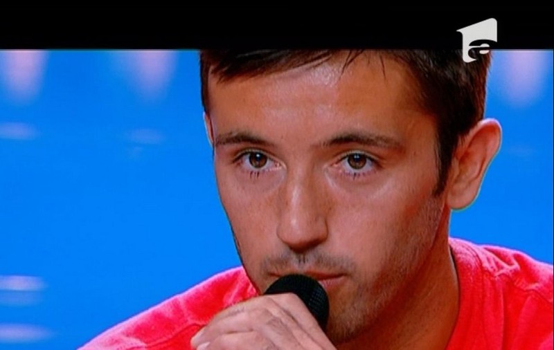 X FACTOR | POMPIERUL ăsta l-a dat pe SPATE PE CHELOO: "Când cântă acest domn, scoate şi morţii din foc"