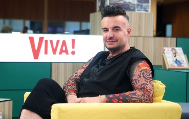 A trecut un an de la moartea lui Răzvan Ciobanu. Mama designerului nu și-a găsit alinarea. „Este o zi prea tristă”
