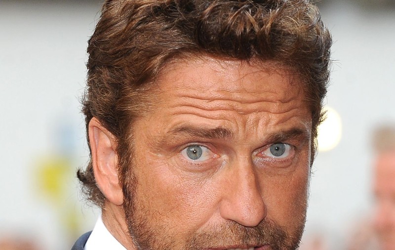 Un GENTLEMAN CHERCHELIT! GERARD BUTLER a dat iama în ALCOOL! | FOTO