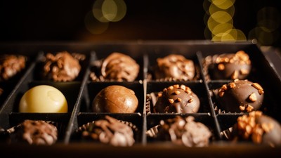 tarife-americane-39-la-suta-produse-elvetiene-ceasuri-ciocolata-cosmetice-lux