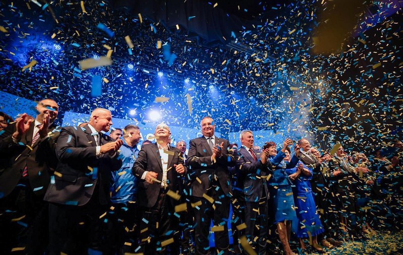 PNL bate PSD în Moldova!