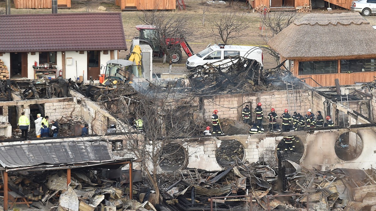Ferma Dacilor după incendiu. Foto: Agerpres