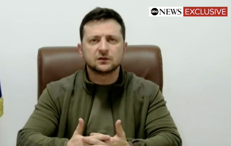 Zelenski spune că și-a pierdut interesul față de NATO: „Ucraina nu este o țară care cerșește în genunchi”