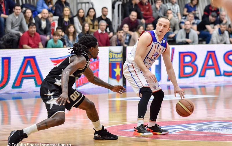 Playmaker-ul Stelei, baschetbalistul sârb Marko Marinovici, dezvăluie: ”Trag ca un nebun, să-mi întăresc mușchii spatelui și ai abdomenului! Am un membru mai scurt cu 4 centimetri” | VIDEO EXCLUSIV