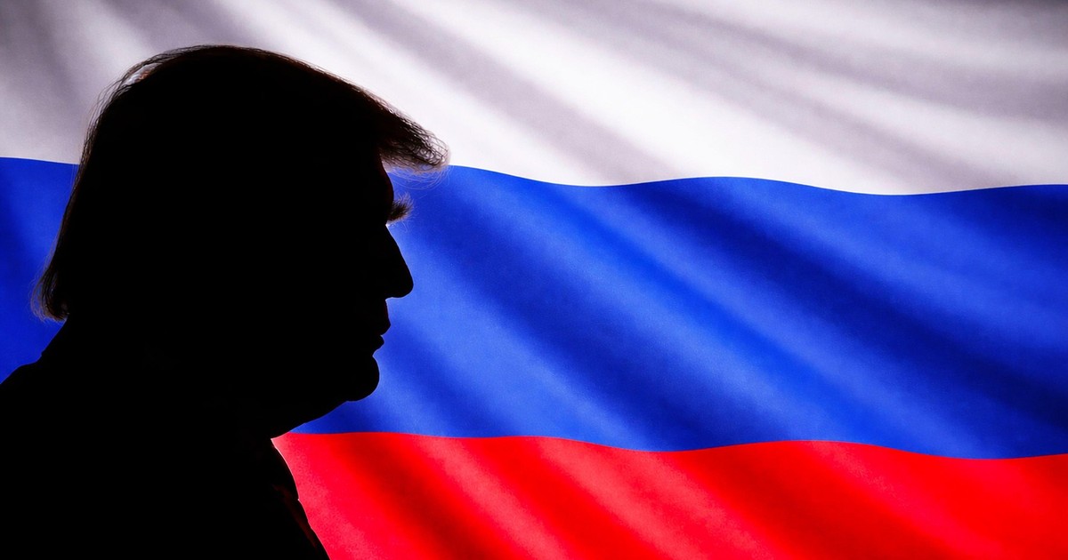 Silueta lui Donald Trump suprapusă pe steagul național al Rusiei Foto: Profimedia