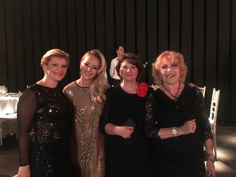 Delia, alături de mama ei, la nunta lui Gabriel Cotabita