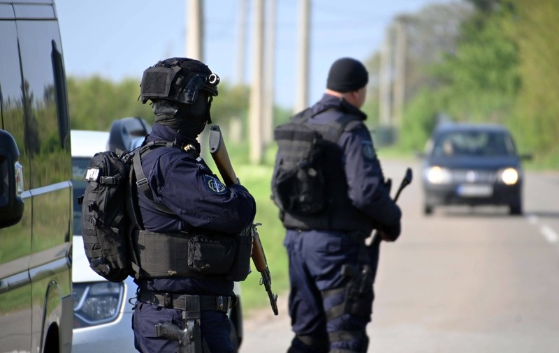 „Principala organizaţie criminală de trafic de droguri din Balcani”, destructurată în Serbia
