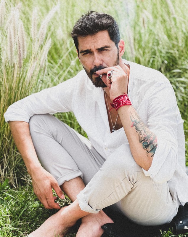 Declarații neașteptate făcute de tatăl lui George Burcea, după ce actorul s-a despărțit de Viviana Sposub. „Chestiunea asta nu pică bine nimănui”