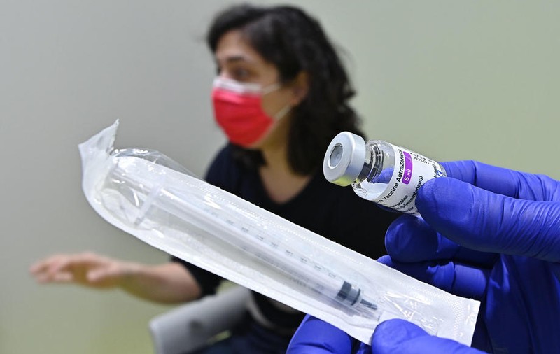 Regiunea italiană Piemont suspendă un lot de la AstraZeneca, după ce un profesor a murit la o zi de la vaccinare. "Este un act de extremă prudenţă"