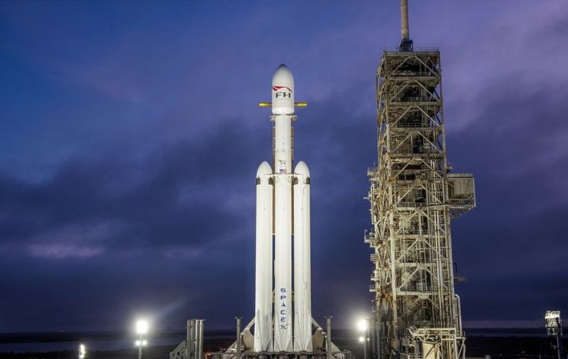 VIDEO | Imagini ultuitoare surprinse după lansarea Falcon Heavy. Ce spune Elon Musk