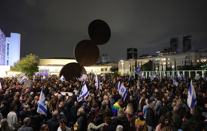 Protest cu mii de oameni în Israel, împotriva guvernului Netanyahu. „Democraţia e în pericol”. FOTO