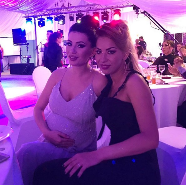 Iubita lui Liviu Vârciu și-a etalat mândră burtica de gravidă. Cum arată Anda cu puțin timp înainte de a naște