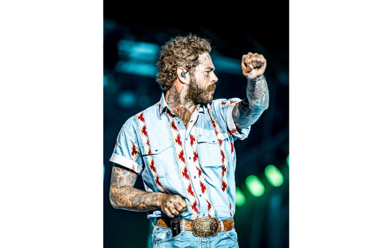 Post Malone, între marile scene ale lumii: de la UNTOLD X la Paris Fashion Week, VMAs până la Super Bowl 2026?