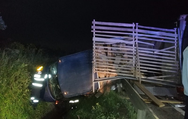 Accident grav pe DN1, în Sibiu. Cinci oameni, între care un copil, au fost răniți