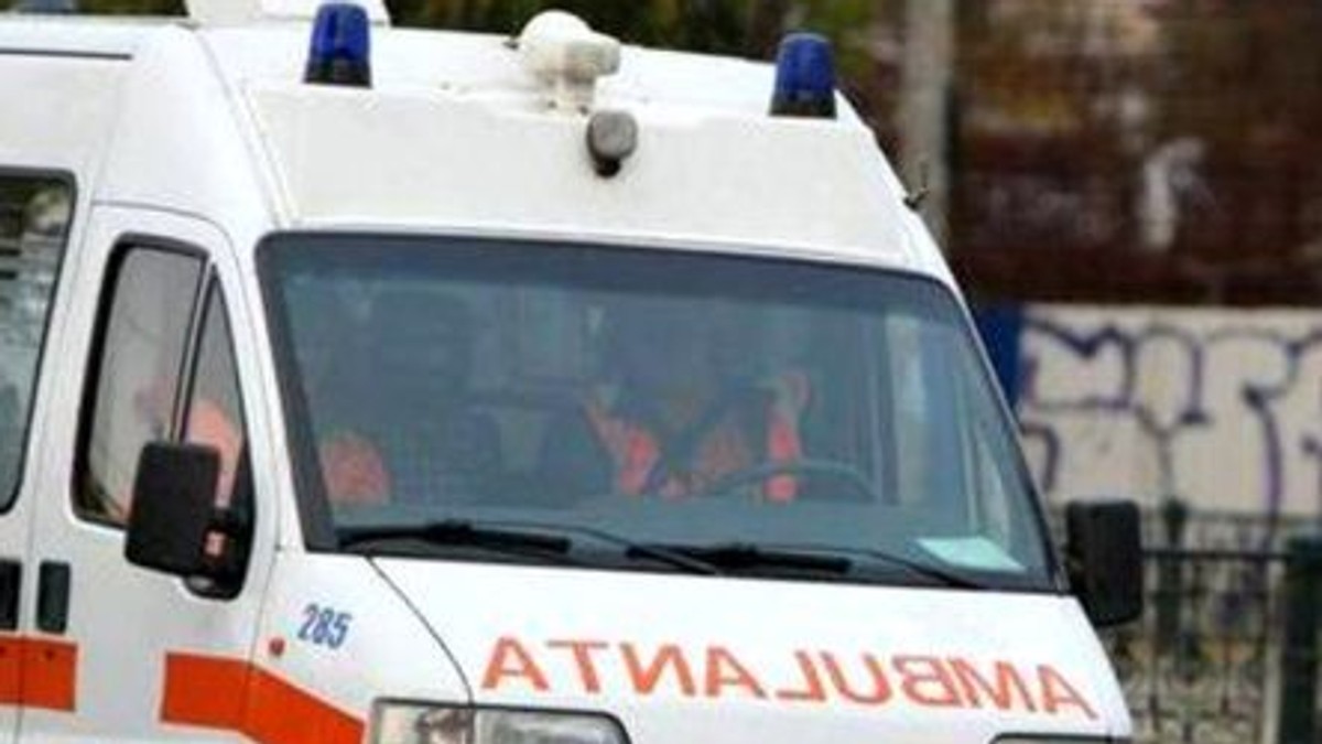 Șapte copii, frați, au ajuns la spital la Iași. Se bănuiește că s-ar fi intoxicat cu energizante