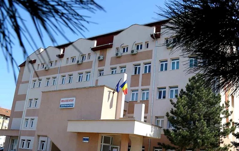 Care este situaţia la spitalul din Orăştie. Manager: „Secţia ATI este nefuncţională. Căutăm medic”