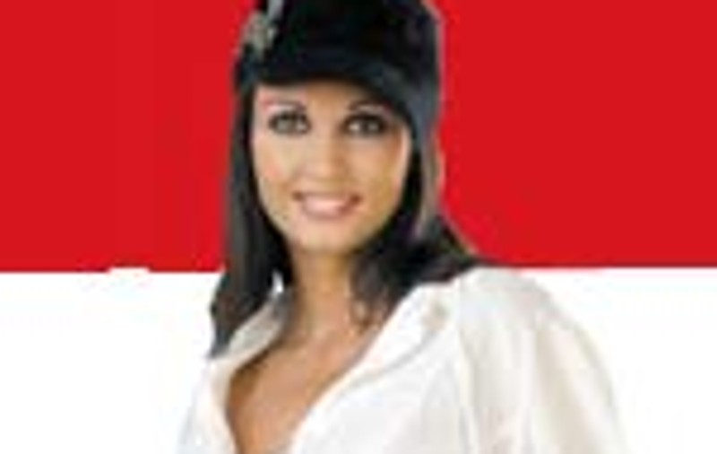 NICOLETA LUCIU VREA SA FIE MAMA