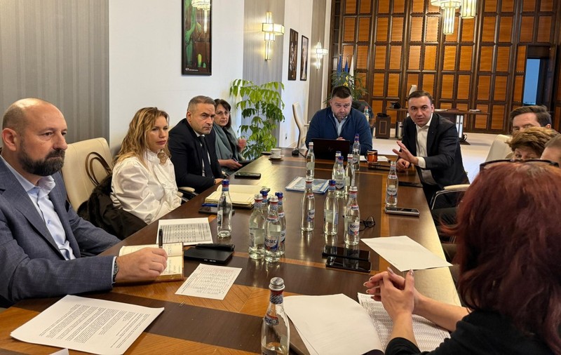 Ciprian Ciucu și Bogdan Ivan anunță că apa caldă și căldura în apartamentele din București vor fi furnizate în regim de avarie