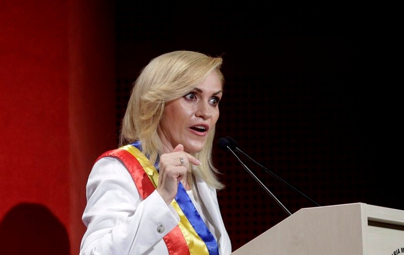 Gabriela Firea: Sunt filată, sunt urmărită pe drumul către casă