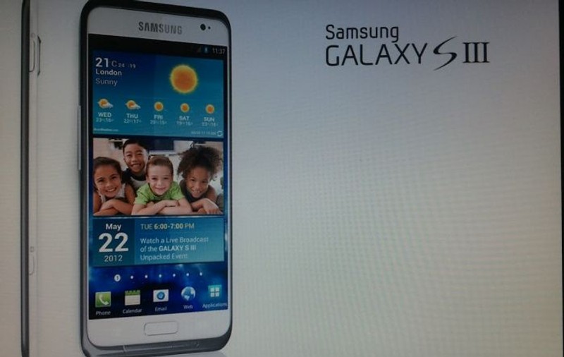Vrea să le ia caimacul celor de la Apple! Samsung lansează modelul Galaxy III în luna aprilie !