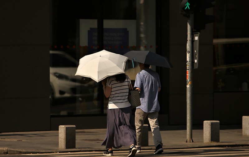 Alerta de caniculă, prelungită de meteorologi. Zonele aflate sub avertizare meteo și sâmbătă