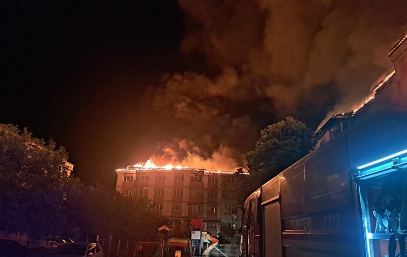 Ce nereguli s-au descoperit în cazul incendiului de proporții de la Bârlad. Poliția a deschis o anchetă