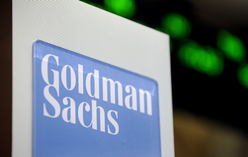 Acuzații incredibile! Banca Goldman Sachs a angajat prostituate pentru a-și convinge clienții să piardă bani. Cum arată femeia plătită să facă sex cu oficiali din Libia