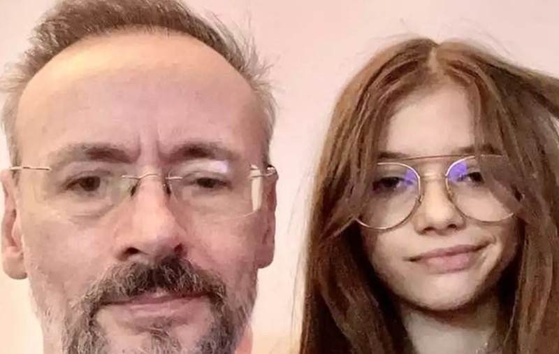 Mihai Albu se plânge că o vede rar pe Mikaela: „Deja fiica mea își exprimă dorința să stea cu mine”. Spune că e „tată de duminică”