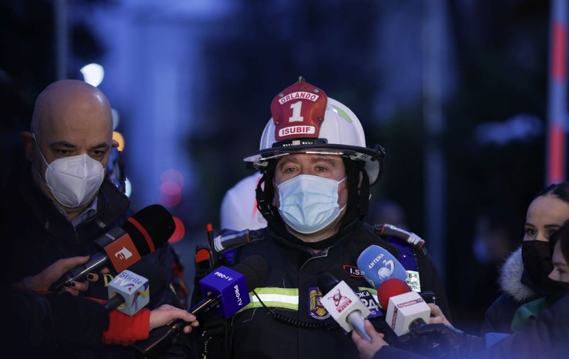 După ce o zi întreagă pompierii au tăcut, Arafat a recunoscut la Antena 3 că ”acea clădire de la Balș nu avea autorizație la incendiu”! Pompierii știau de probleme și-i amendaseră. Lângă el era colonelul pe care îl dăduse afară după Colectiv!