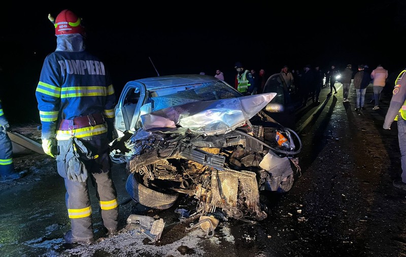 Accident rutier grav în Sibiu: o femeie a murit și alte cinci persoane au ajuns la spital