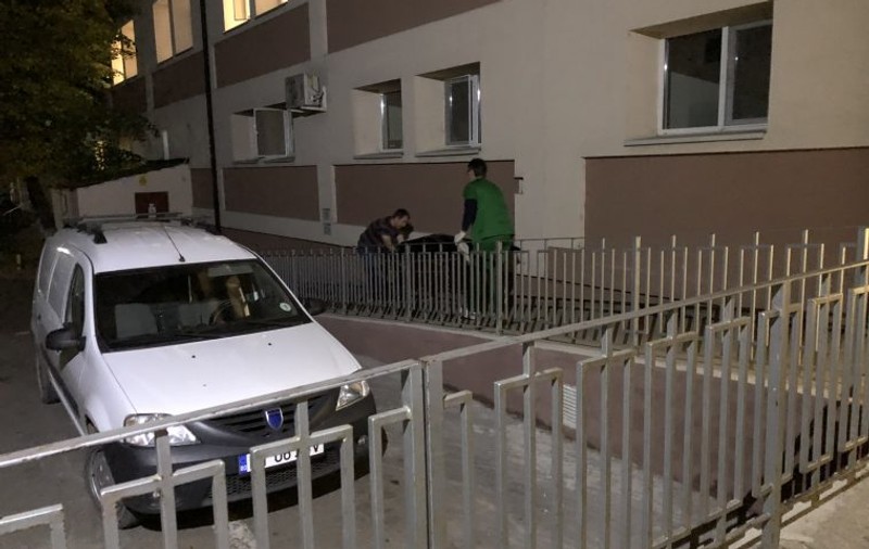 Un român a murit pe drumul dintre Germania și Botoșani și a fost plimbat 500 de km cu mașina de un prieten!