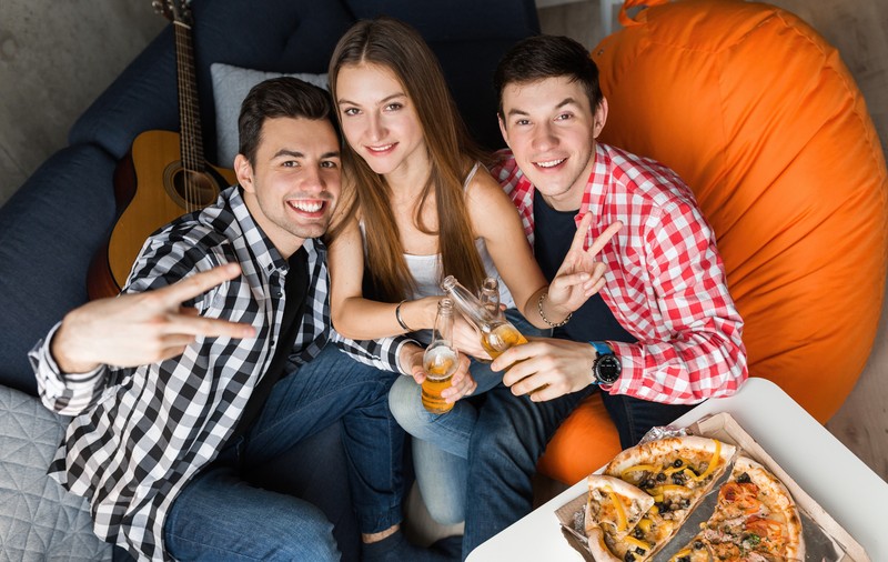 Ce au comandat românii în serile de fotbal? Noua vedetă a restaurantelor pe timpul Campionatului Mondial