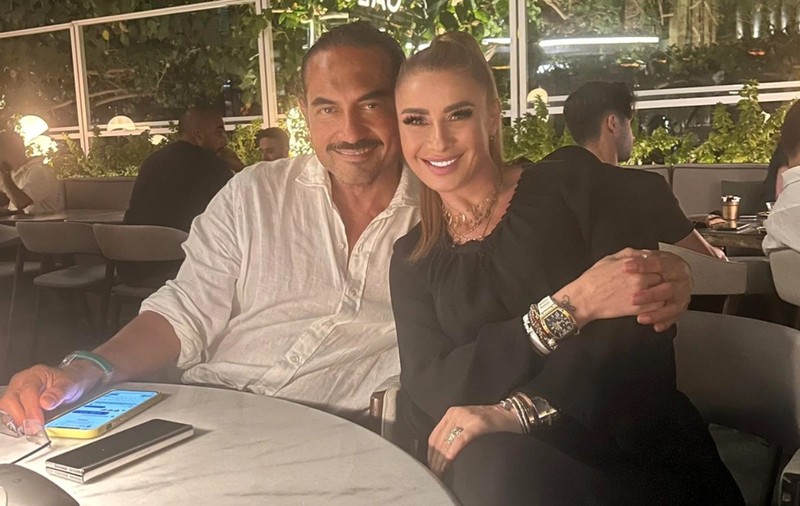 Cine e bărbatul cu care Anamaria Prodan s-a afișat în Dubai. Sunt foarte apropiați, s-au îmbrățișat și se țin de mână