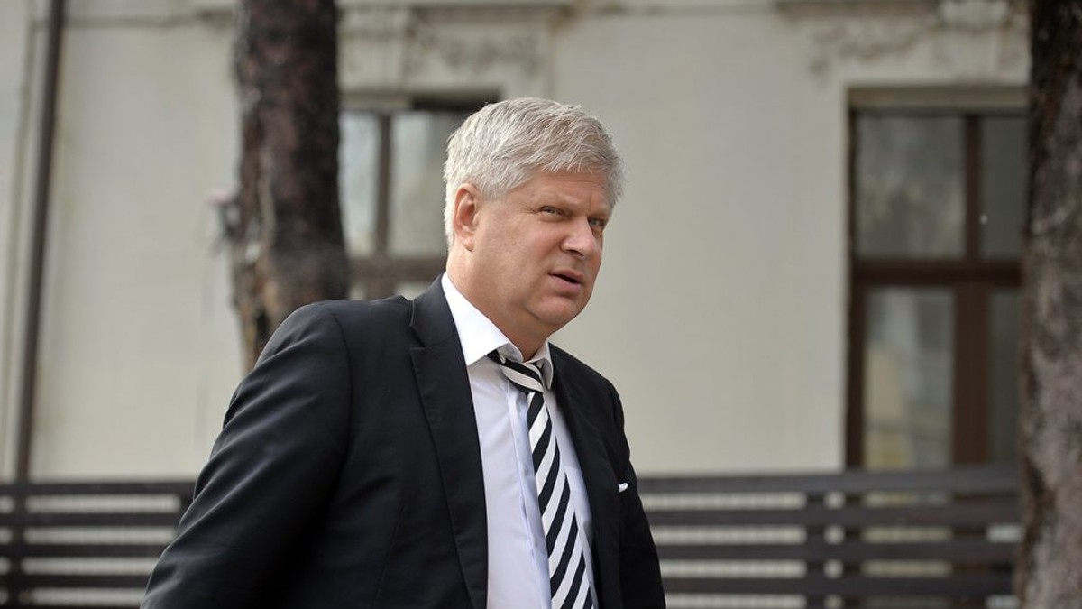 VIDEO Dan Tudorache, vizat de percheziții DNA. Fostul primar al sectorului 1: Se referă la achiziția de tablete