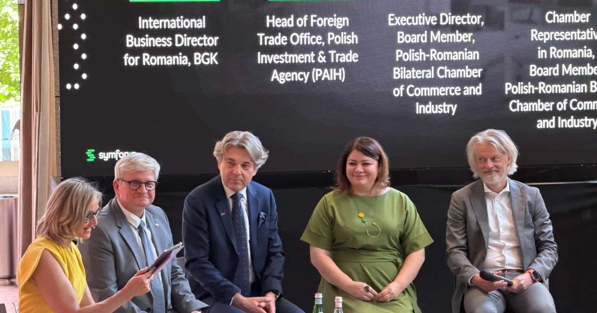 Reprezentanți ai diplomației și ai mediului de afaceri poloneze, în cadrul evenimentului de lansare a Symfonia Group România.