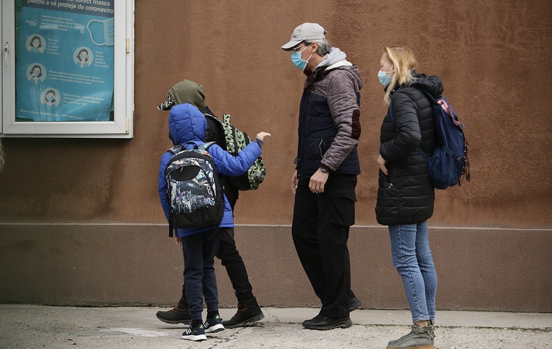 Vaccinarea profesorilor, după ce imunizarea a devenit condiție pentru deschiderea școlilor. Sindicalist: Batem spre 80%