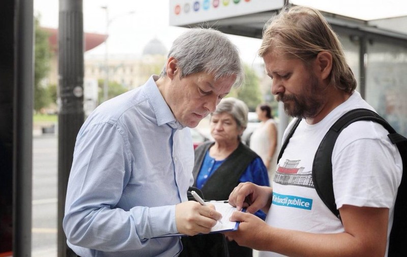Dacian Cioloş, despre iniţiativa "Fără penali în funcţii publice": "Un Parlament condus de un condamnat penal definitiv va respinge această iniţiativă"