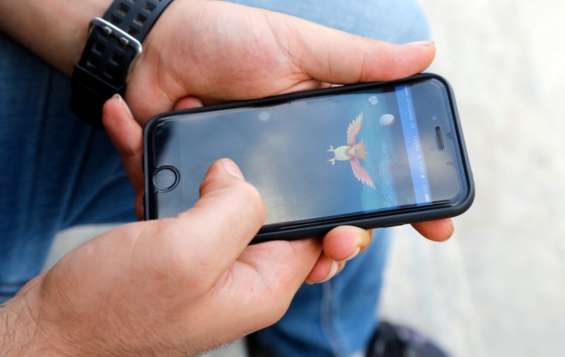 Dispozitivele mobile, de trei ori mai expuse virusării
