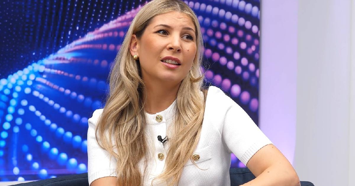În imagine, Oana Vlădilă explică ce înseamnă pentru ea brand-ul VLAdiLA și povestește despre succesul firmei
