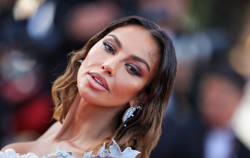 Mădălina Ghenea, apariție spectaculoasă pe covorul roșu de la Cannes. Rochia româncei a atras toate privirile