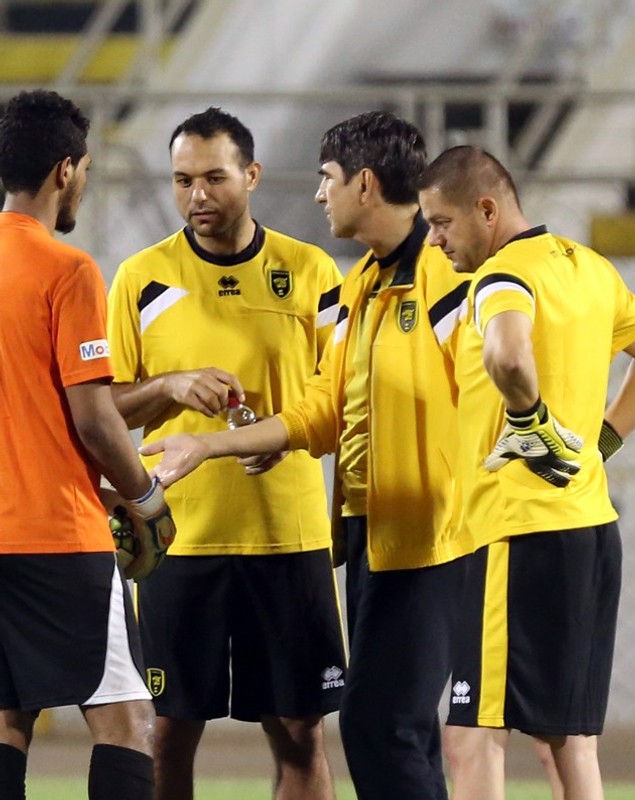 FOTO&VIDEO / Primele imagini cu Piţurcă în treningul echipei Al Ittihad
