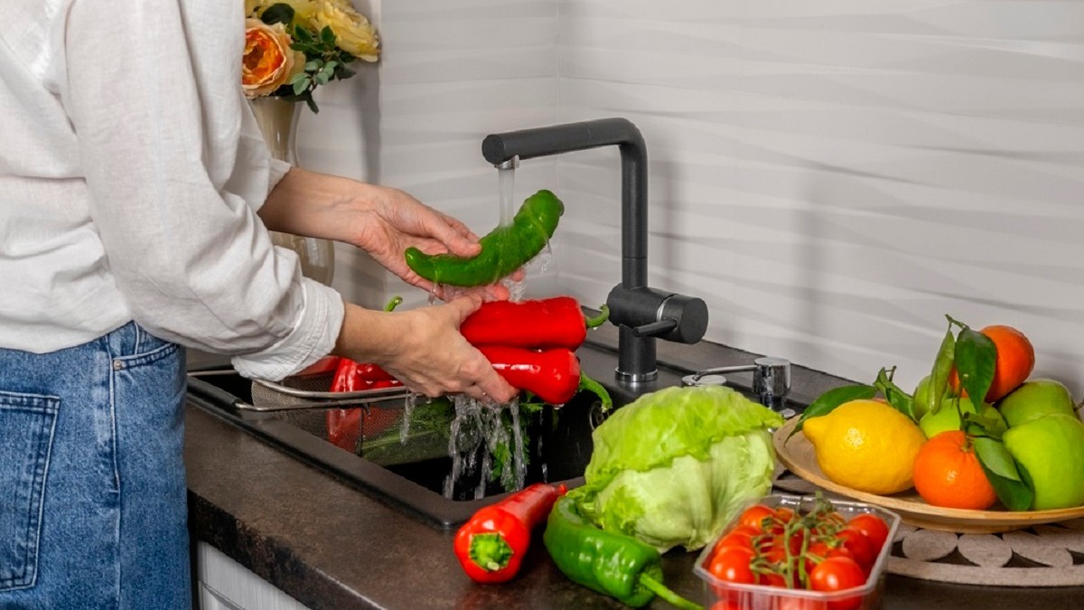 Tehnica „bulelor” pentru spălarea fructelor și legumelor