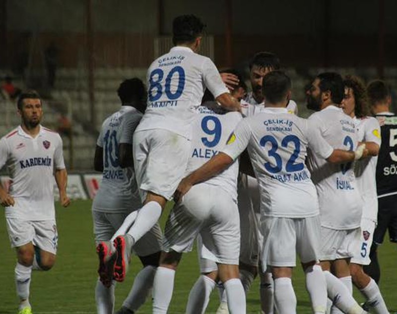Alexe a urcat-o pe Karabukspor pe locul 3 / GALERIE FOTO